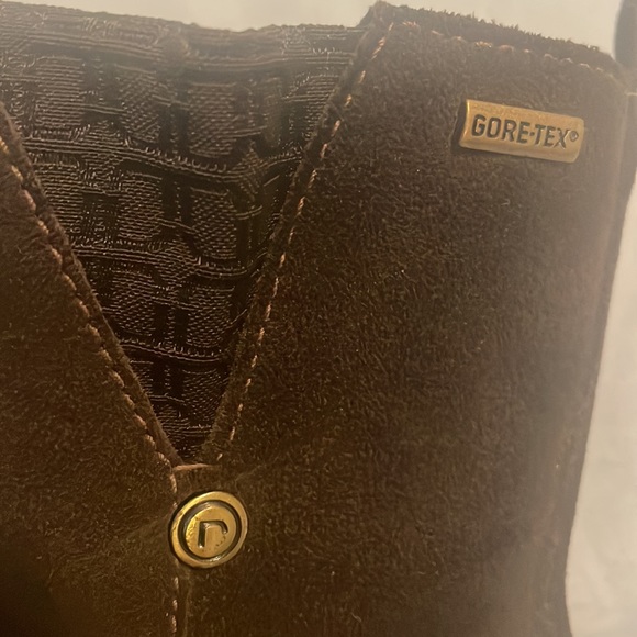 Rockport suede boots. - Picture 3 of 7